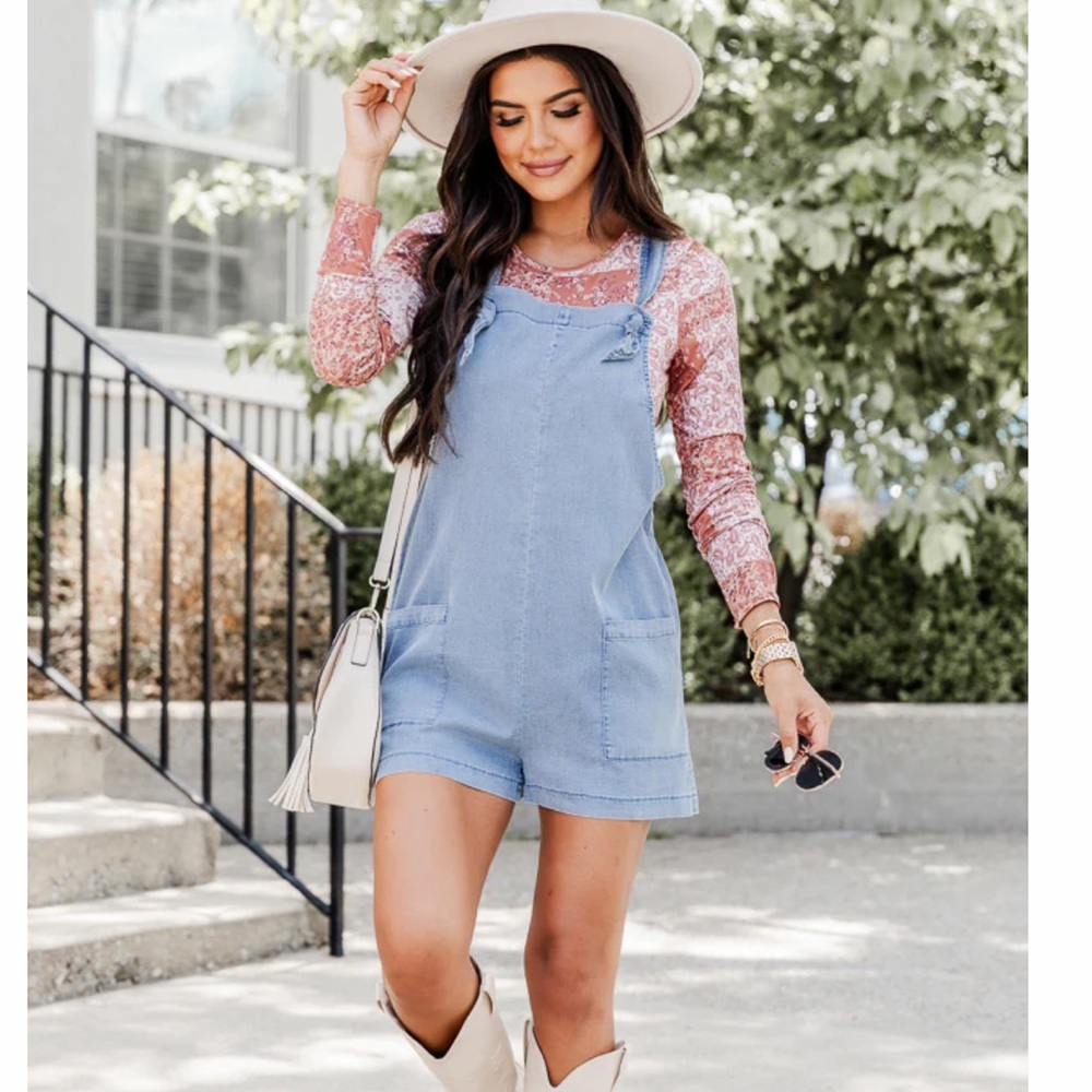 NWOT.  Overalls and bodysuit outfit